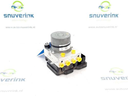 Used ABS pump ABS pump PEUGEOT 3008 II SUV (MC_, MR_, MJ_, M4_) 1.2 THP/ PureTech 130 (MRHNSM, MRHNSU, MRHNSJ, MRHNYW,... (131 hp) 10805490 10805490