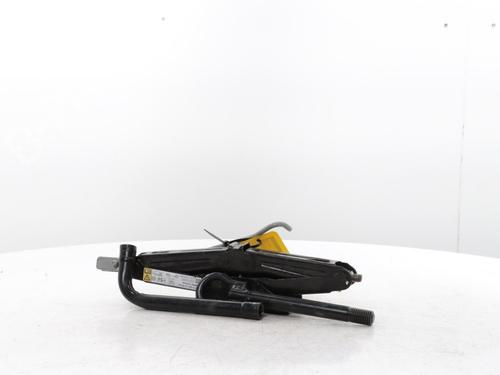 Used Jack Kit Jack Kit RENAULT EXPRESS Box Body/MPV 1.5 Blue dCi 95 (F6AB) (95 hp) 33697112 33697112