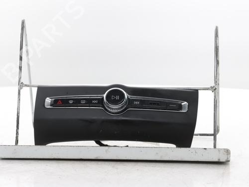 climate-control-volvo-xc60-ii-246-2017-40527570 main image