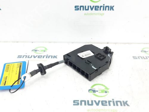 Used Fuse box PEUGEOT 5008 II (MC_, MJ_, MR_, M4_) 1.2 THP (MRHNYH, MRHNYW, MRHNSJ, MRHNSU, MRHNSM) (131 hp) 29827822