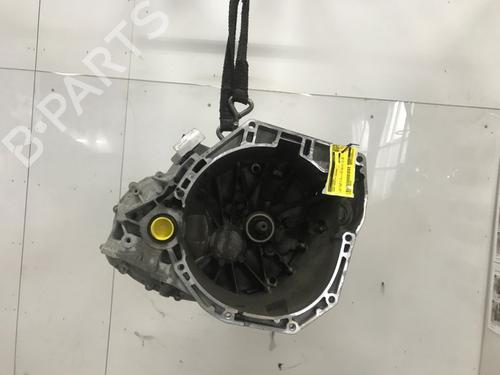 Used Gearbox Gearbox RENAULT KADJAR (HA_, HL_) 1.2 TCe 130 (HLMR) (130 hp) 33813732 33813732