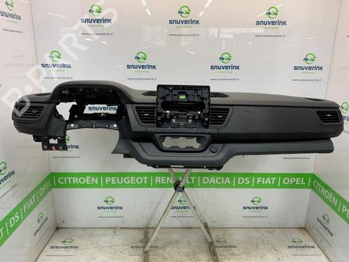 Used Dashboard RENAULT TRAFIC III Van (FG_) 2.0 dCi 170 (FGMM, FGMV) (170 hp) 26238299