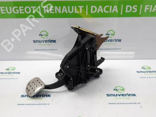 Used Break pedal RENAULT LAGUNA III Grandtour (KT0/1) 2.0 dCi GT (KT11, KT1E, KT1N) (178 hp) 10800973