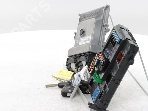 Engine control unit (ECU) PEUGEOT 2008 I (CU_) 1.2 THP 110 / PureTech 110 | BP30186633M57