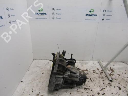 Used Gearbox Gearbox RENAULT CLIO III (BR0/1, CR0/1) 1.4 16V (98 hp) 40567261 40567261