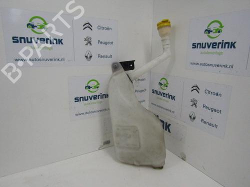 Used Windscreen washer tank RENAULT MEGANE III Hatchback (BZ0/1_, B3_) 1.6 16V (BZ1B, BZ1H) (110 hp) 10792611