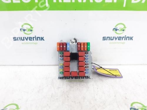 Used Fuse box Fuse box 24160414 24160414