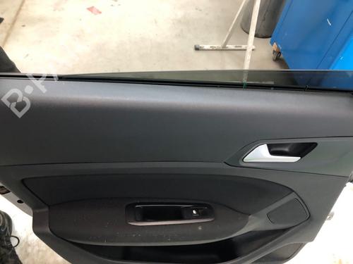 Left rear door PEUGEOT 308 SW II (LC_, LJ_, LR_, LX_, L4_) 1.2 THP 110 | BP21100245C4 