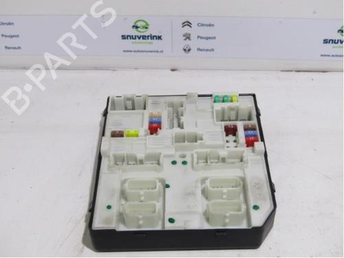 fuse-box-renault-zoe-bfm_-2012-40565240 main image