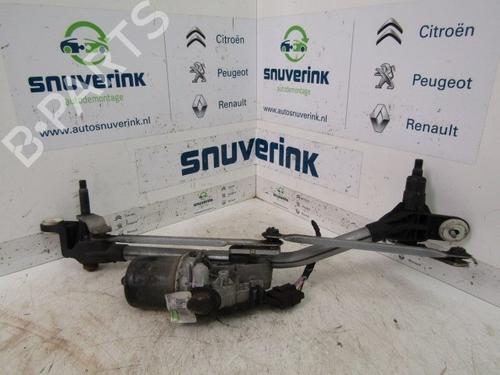 Used Front wipers mechanism RENAULT MEGANE III Grandtour (KZ0/1) 1.4 TCe (KZ0F, KZ1V) (130 hp) 10793224