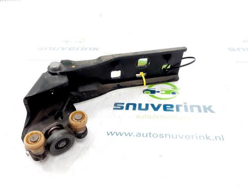 Used Hinge/Door check strap OPEL VIVARO B Van (X82) 1.6 CDTI (05) (140 hp) 23122425