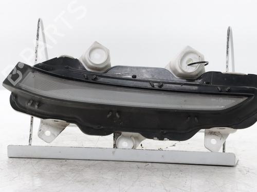 Feu diurne droit PEUGEOT 2008 II (UD_, US_, UY_, UJ_, UR_, UC_) e-2008 (UKZKXZ) (136 hp) 31960800