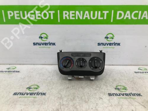 Used Climate control Climate control FIAT GRANDE PUNTO (199_) 1.4 (199AXB11, 199AXB1A, 199BXB1A, 199AXL1A) (77 hp) 40575373 40575373