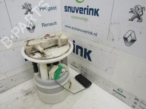 Used Fuel pump RENAULT TWINGO I (C06_) 1.2 (C066, C068) (58 hp) 10781694