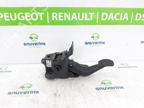 Clutch pedal RENAULT TWINGO III (BCM_, BCA_) 1.0 SCe 70 (71 hp) 16540340