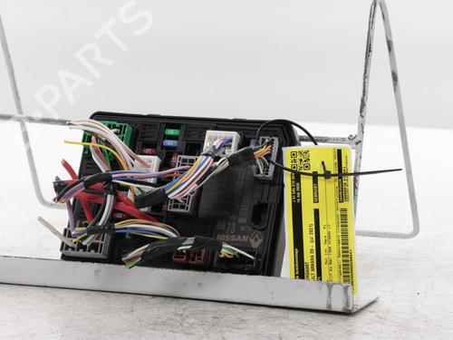 Used Fuse box Fuse box 34565229 34565229
