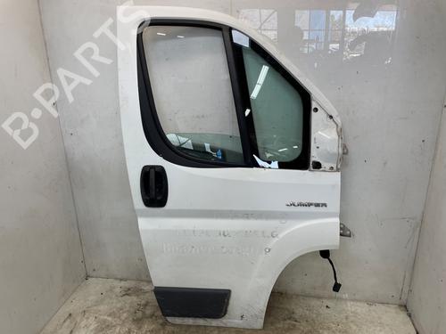 Used Right front door Right front door 38272335 38272335
