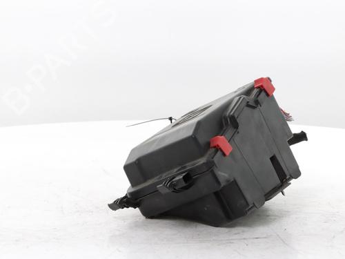Fuse box PEUGEOT 308 II (LB_, LP_, LW_, LH_, L3_) 1.2 THP 130 | BP30757477E1