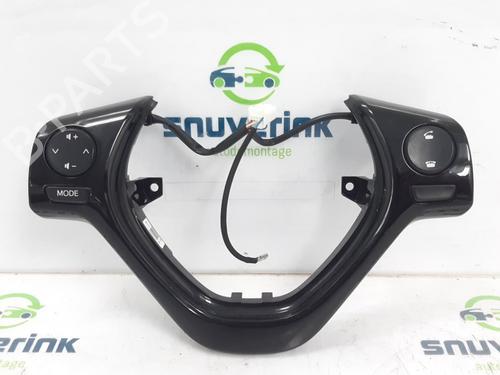 Steering wheel controls PEUGEOT 108 1.0 VTi | BP24165495E15 - Image 2