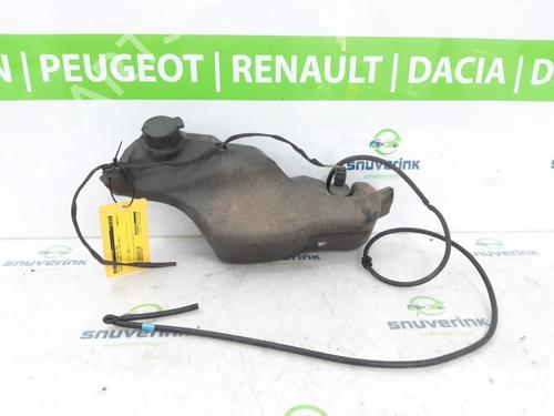 Used Windscreen washer tank RENAULT EXPRESS Box Body/MPV 1.5 Blue dCi 75 (F6AA) (75 hp) 18730770