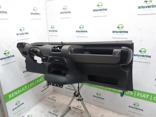 Dashboard CITROËN C4 CACTUS 1.2 VTi 82 | BP40572593C46 - Image 2