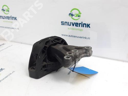 Used Engine mount Engine mount PEUGEOT 208 I (CA_, CC_) 1.2 VTI 82 (82 hp) 10806067 10806067
