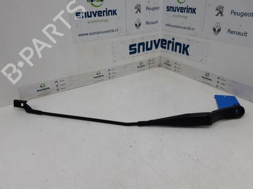 Used Front windshield wiper arm PEUGEOT 308 SW II (LC_, LJ_, LR_, LX_, L4_) 1.6 BlueHDi 120 (120 hp) 13191528