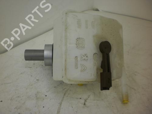 Used Brake master cylinder PEUGEOT PARTNER Box Body/MPV 1.6 HDi 16V (90 hp) 24161369