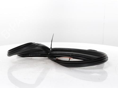 Gummiliste Gummiliste CITROËN C3 IV (CC_, CB_) 1.2 PureTech 100 (CCHPV4) (101 hp) 33846024 33846024