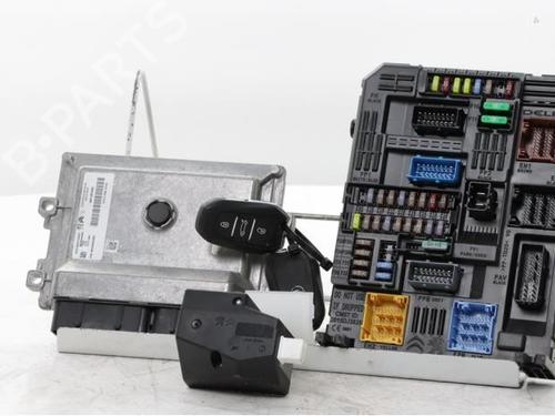 Used Engine control unit (ECU) Engine control unit (ECU) OPEL CORSA F (P2JO) CORSA-e (68) (136 hp) 30758096 30758096