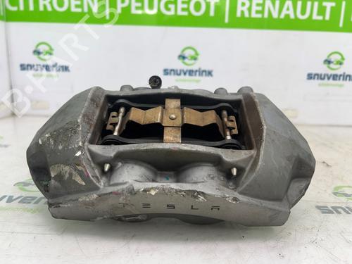 venstre-bremsekaliber-foran-tesla-model-3-5yj3-2017-23646181 main image