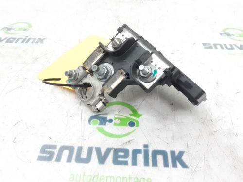 Fuse box RENAULT ARKANA I (LCM_, LDN_) 1.3 TCe 160 (LDN1) | BP20158233E1 