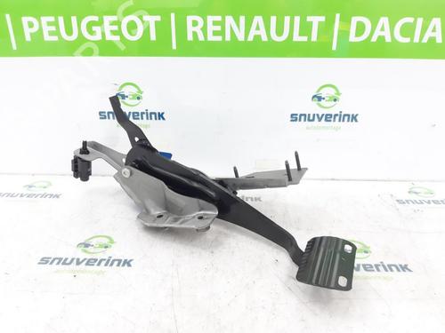 Used Break pedal PEUGEOT 3008 II SUV (MC_, MR_, MJ_, M4_) 1.6 PureTech 180 (M45GFR, M45GFU) (181 hp) 14907367
