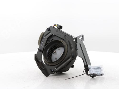 Used Heater blower motor PEUGEOT 508 SW I (8E_) 2.0 HDi RXH Hybrid4 (200 hp) 30758939