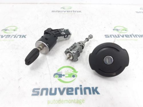 Ignition barrel PEUGEOT 308 SW II (LC_, LJ_, LR_, LX_, L4_) 1.6 BlueHDi 120 | BP13902364M48 