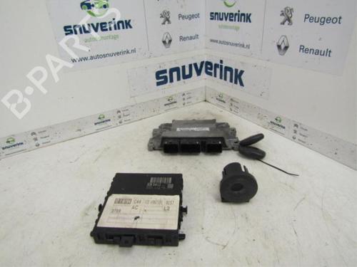 engine-control-unit-ecu-renault-twingo-ii-cn0_-2007-40564662 main image