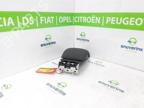 Armrest / Center console CITROËN C4 II (NC_) 1.2 THP 130 (NCHNYM, NCHNYT) | BP40575558I20 - Image 2