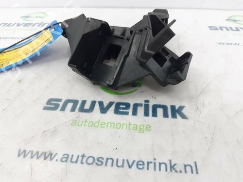 Used Support PEUGEOT 208 I (CA_, CC_) 1.2 VTI 82 (82 hp) 13192941