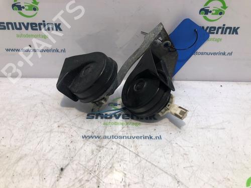 Used Horn PEUGEOT 308 II (LB_, LP_, LW_, LH_, L3_) 1.6 BlueHDi 120 (120 hp) 16826708