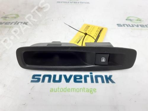 Used Switch Switch RENAULT MEGANE IV Grandtour (K9A/M/N_) 1.2 TCe 100 (100 hp) 40572886 40572886