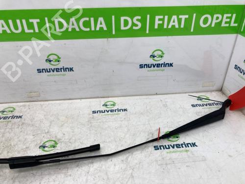 Used Front windshield wiper arm CITROËN C3 AIRCROSS II (2R_, 2C_) 1.2 PureTech 110 (2RHNZB, 2RHNZW, 2RHNPX, 2RHNPJ) (110 hp) 19306569