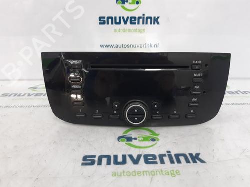 Used Radio FIAT PUNTO EVO (199_) 1.3 D Multijet (84 hp) 10805512
