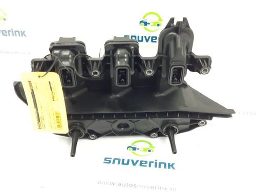 Used Valve cover RENAULT TRAFIC III Van (FG_) 1.6 dCi 125 (FGMH) (125 hp) 13193059