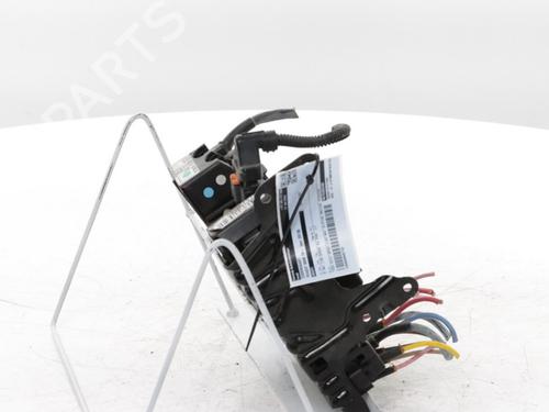 Fuse box PEUGEOT 3008 II SUV (MC_, MR_, MJ_, M4_) 1.2 THP/ PureTech 130 (MRHNSM, MRHNSU, MRHNSJ, MRHNYW,... | BP30186020E1 