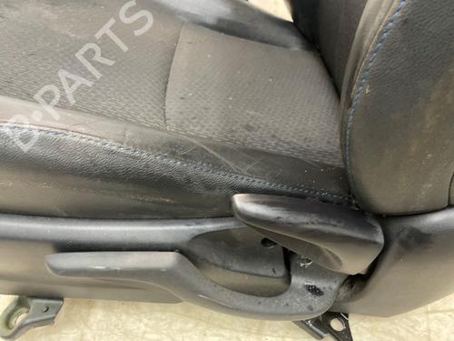 Left front seat TOYOTA YARIS (_P13_) 1.5 Hybrid (NHP130_, NHP130) | BP31050308C15
