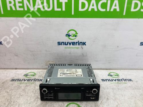 Used Radio RENAULT KANGOO Express (FW0/1_) 1.5 dCi 75 (FW07, FW10, FW04) (75 hp) 21775171