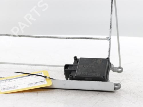 Used Electronic module Electronic module RENAULT CAPTUR II (HF_) TCe 160 (HFN1) (158 hp) 33697122 33697122