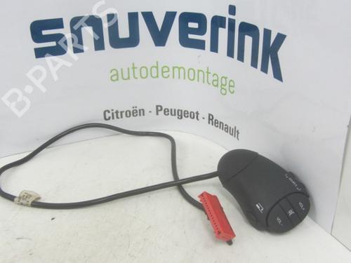 Used Steering wheel controls RENAULT CLIO II (BB_, CB_) 1.6 16V (BB01, BB0H, BB0T, BB14, BB1D, BB1R, BB2KL, BB3G... (107 hp) 21110651