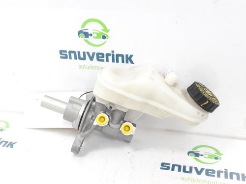 Used Brake master cylinder TOYOTA AYGO (_B4_) 1.0 (KGB40) (69 hp) 18950228