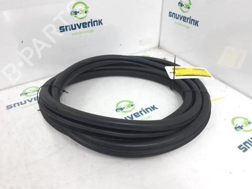 Used Rubber door seal Rubber door seal MAZDA CX-30 (DM) e-SKYACTIV-X M Hybrid (186 hp) 40574320 40574320